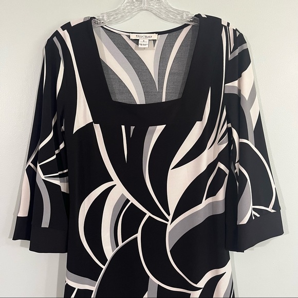 White House Black Market size small abstract pattern dress - Picture 2 of 9